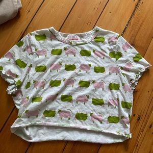 Lisa says Gah crop top 2xl